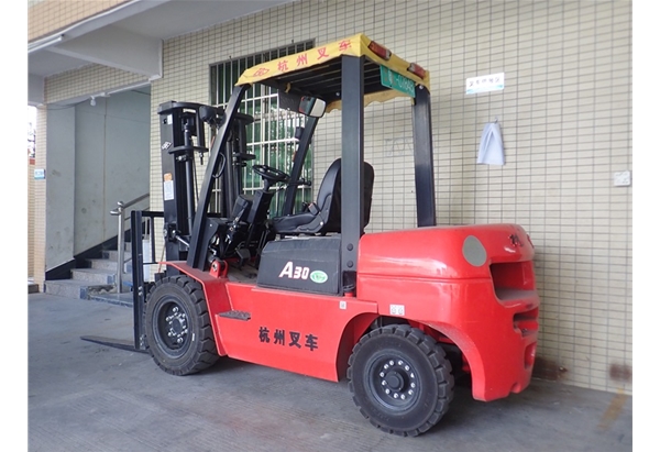 叉车