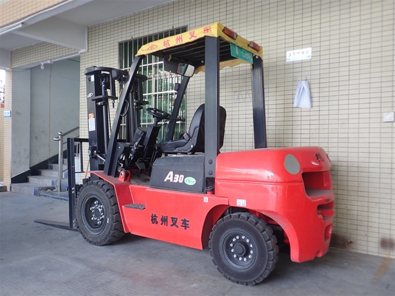 叉车